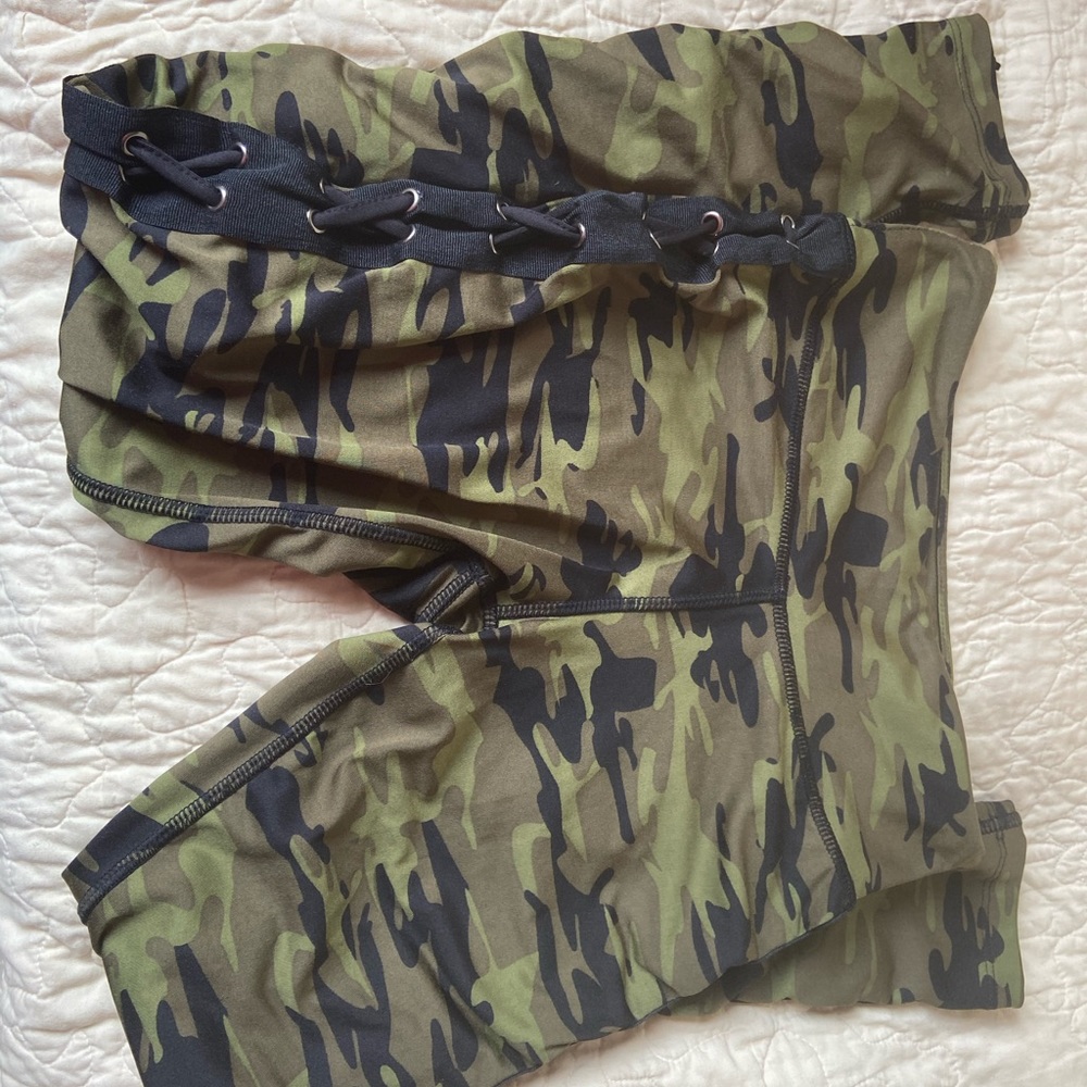 Camo leggings - Picture 2 of 3